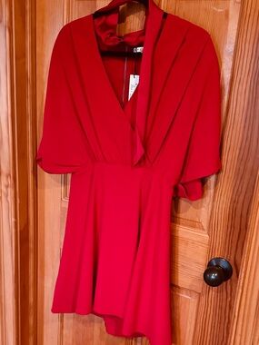 Alice  + Olivia beautiful red dress with silk tie at neck  new with tags